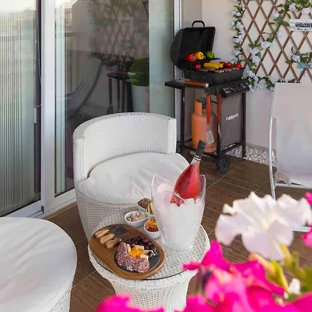 Sea View 2 Bed Close To Hpi6768 Apartment Il-Mahsel