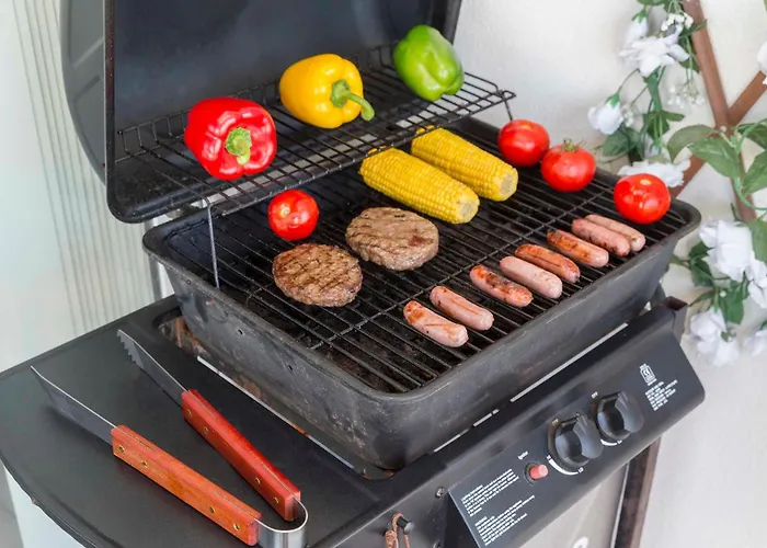 Sea View 2 Bed Close To Hpi6768 Apartament *