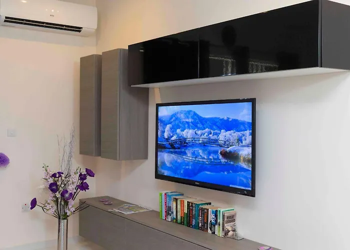 Apartament Sea View 2 Bed Close To Hpi6768